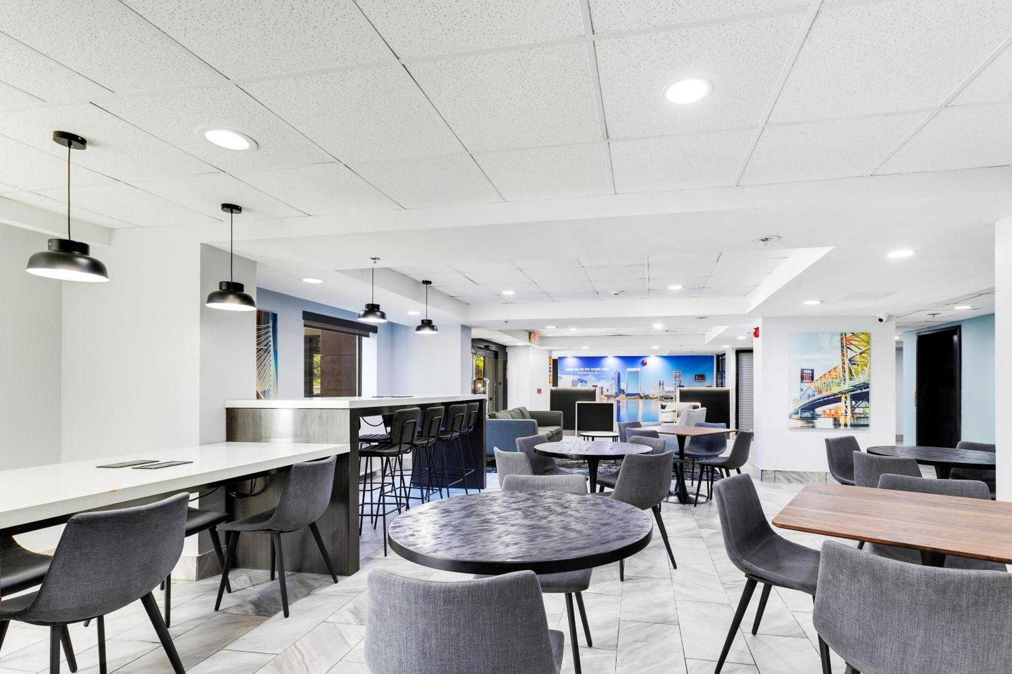 La Quinta Inn & Suites By Wyndham Jacksonville Mandarin Εξωτερικό φωτογραφία