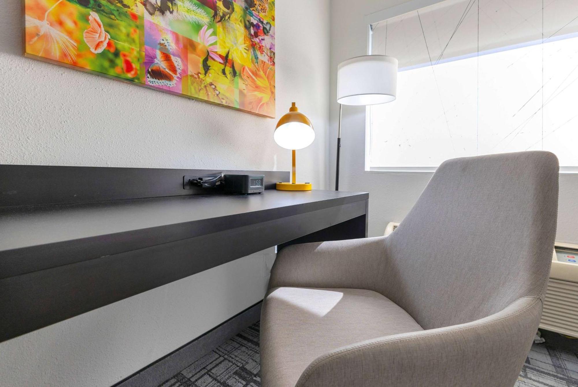 La Quinta Inn & Suites By Wyndham Jacksonville Mandarin Εξωτερικό φωτογραφία