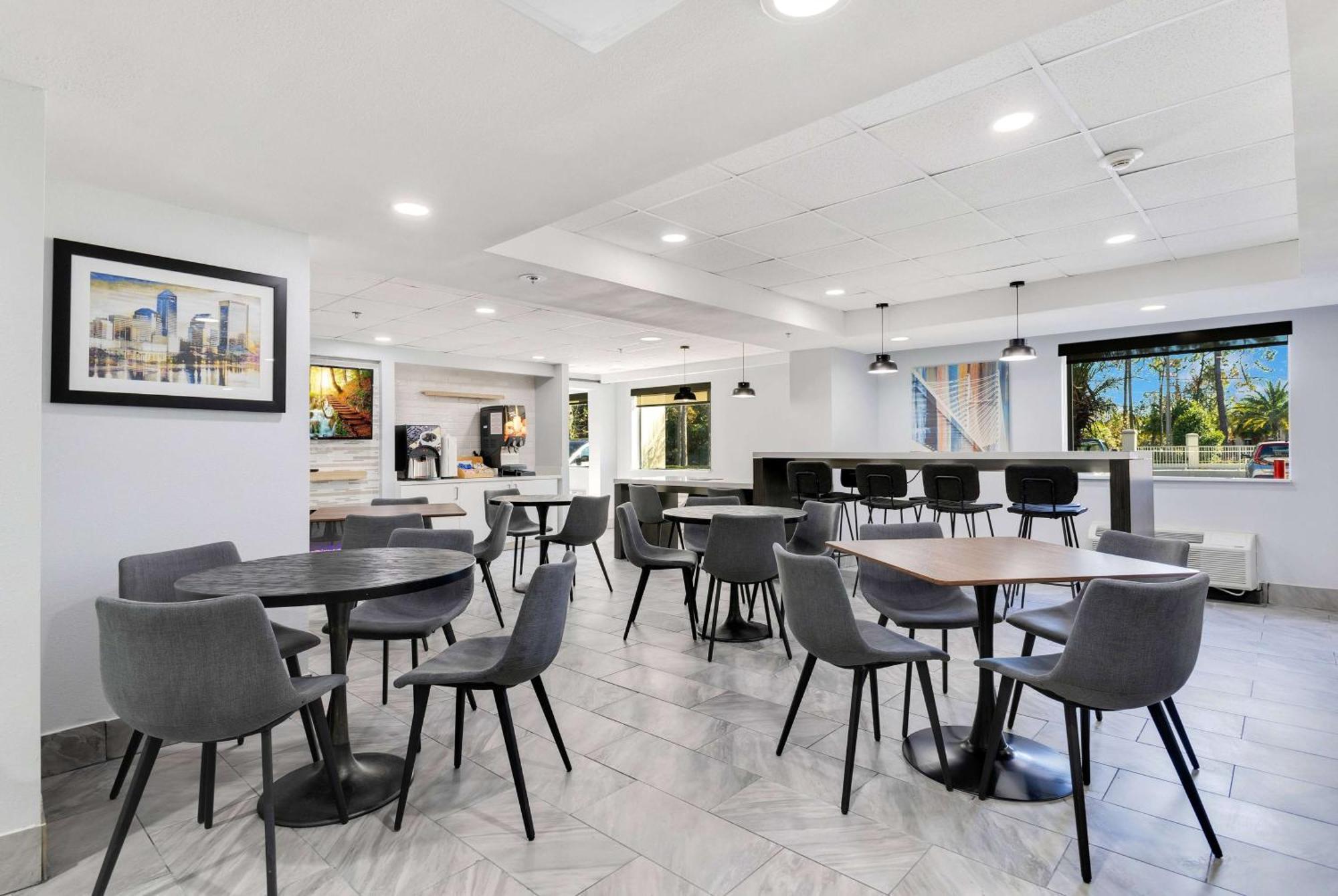 La Quinta Inn & Suites By Wyndham Jacksonville Mandarin Εξωτερικό φωτογραφία